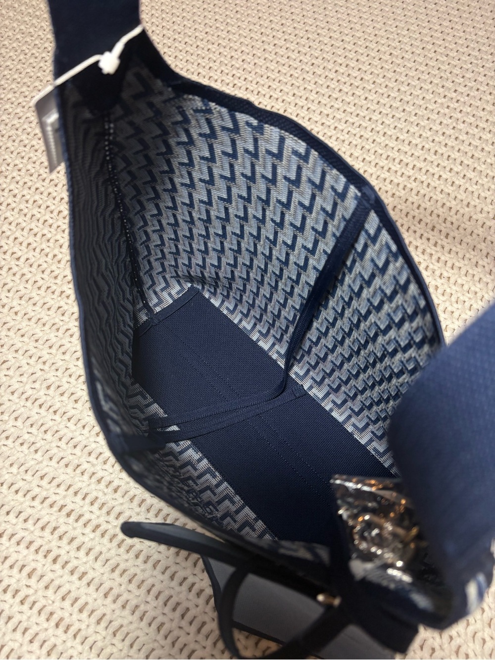 NWT lululemon shoulder bag L monogram knit in club blue/washed denim/light ivory - Picture 9 of 11